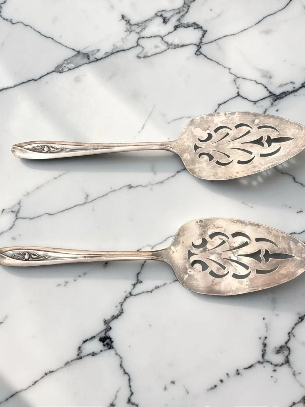 Silver Plated International Two Silver Tulip Pie Cake Server Vintage 1956